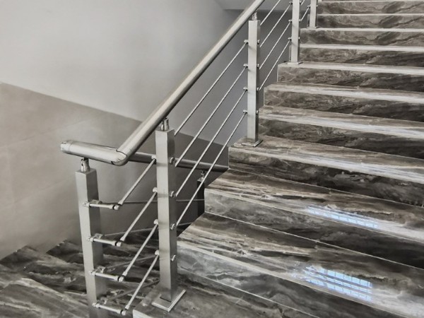 不銹鋼護(hù)欄工程都有哪些區(qū)域？