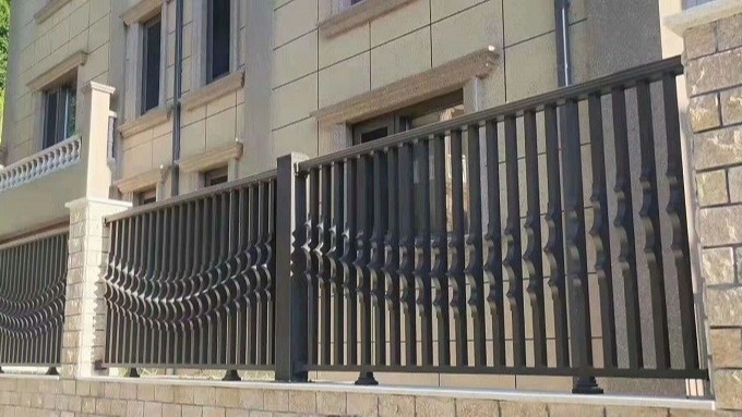 彩色陽(yáng)臺(tái)不銹鋼護(hù)欄