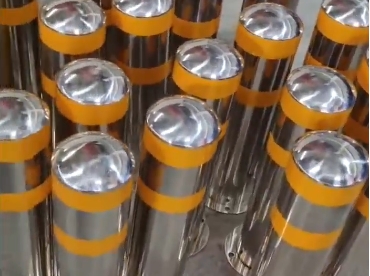 喜師傅不銹鋼護(hù)欄廠家生產(chǎn)大口徑防撞柱案例