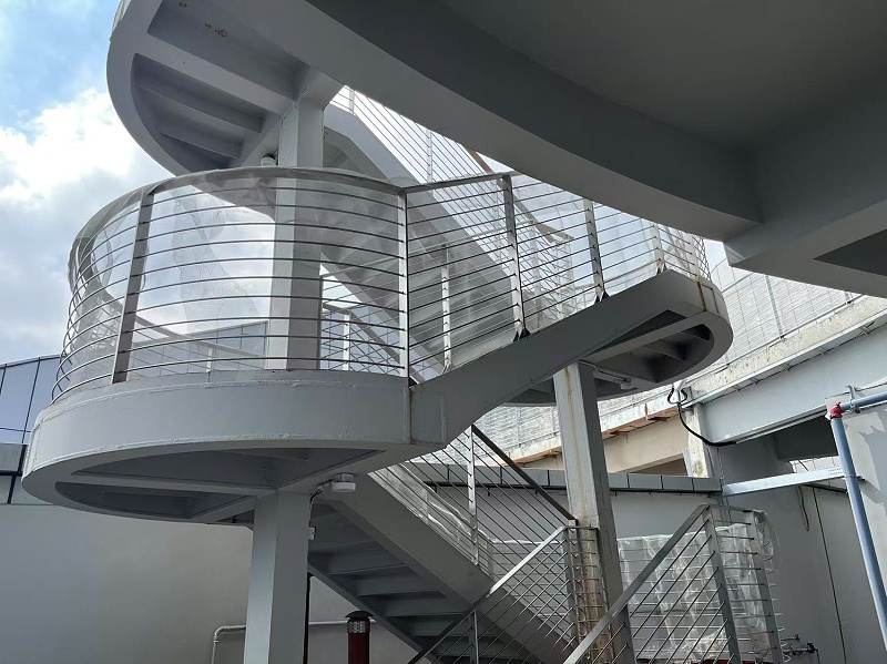 穿線管拉絲不銹鋼護(hù)欄